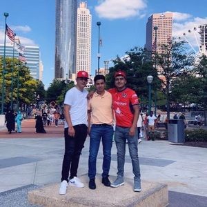 Meet your Posher, Hugo